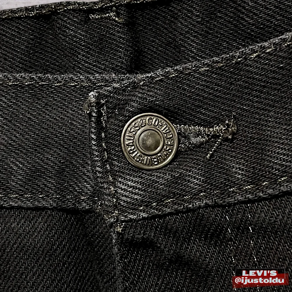 Levi's 505 Men's Regular Fit Straight Leg Black Denim Jeans | Size W36″ - L30″ - Picture 11 of 16